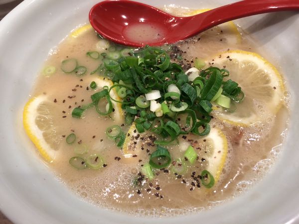 「レモン豚骨¥800」@麺也 オールウェイズの写真