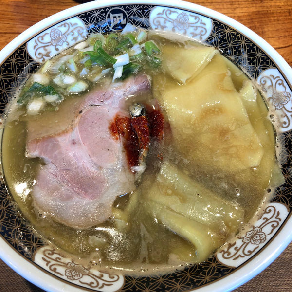 「すごい煮干ラーメン　910円」@ラーメン凪 浅草店の写真