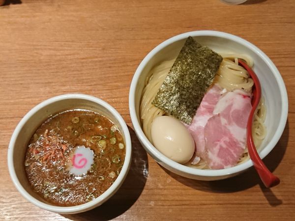 「つけ麺＋海老つけ麺変更＋煮玉子」@煮干中華そば 鈴蘭 新宿店の写真
