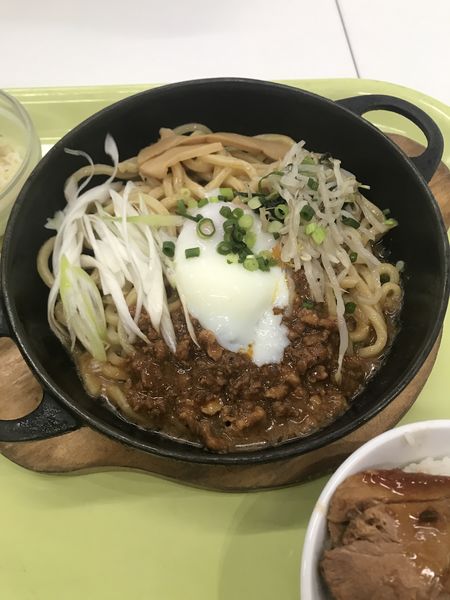 「鉄鍋屋 Gセット、大盛り」@東洋大学 学生食堂の写真