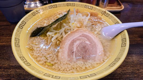 「中華麺  太麺   カタメアブラ多め ￥700」@江川亭 小金井本店の写真