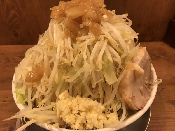 「ラーメン 中盛 730円」@ジャンクガレッジ 森下店の写真