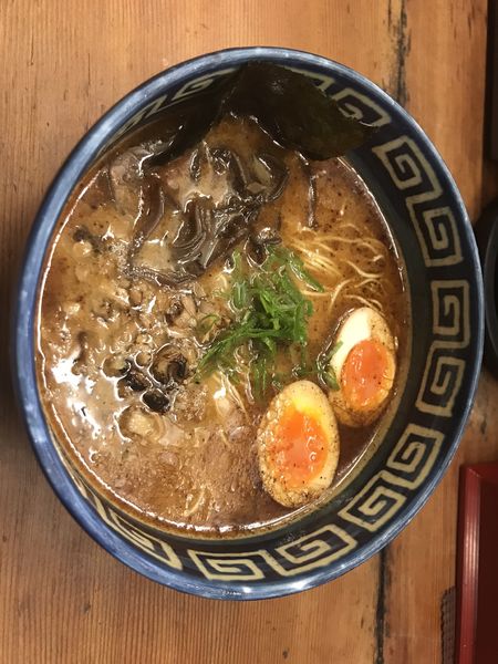 「こぼんしゃん（マー油）味玉入り」@九州じゃんがら 秋葉原本店の写真