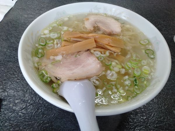 「しおらーめん」@手打らーめん やまだの写真