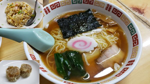 「志那そば半チャンセット700円 焼売２個100円」@前橋城の写真