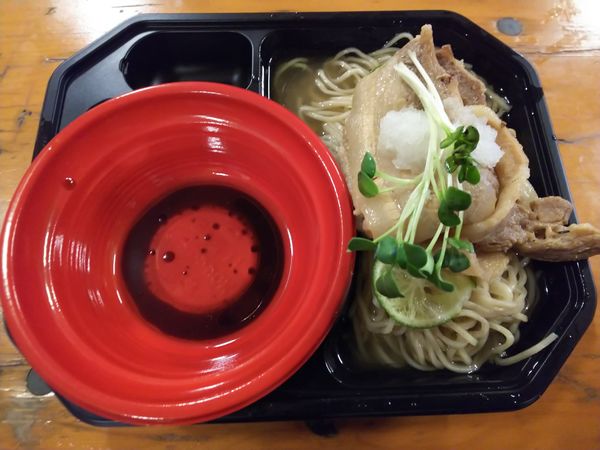 「【有坂】冷やしすだち煮干蕎麦 鴨油のつけダレ付き　870円」@大つけ麺博 美味しいラーメン集まりすぎ祭の写真