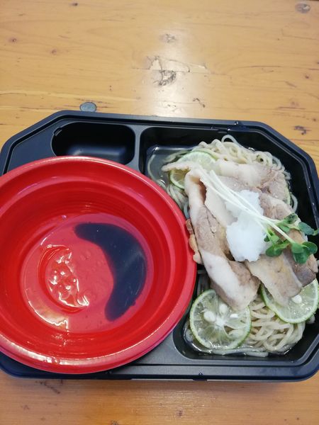 「冷やしすだち煮干蕎麦 鴨油のつけダレ付き」@大つけ麺博 美味しいラーメン集まりすぎ祭の写真