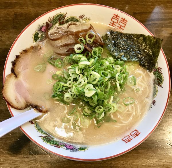 「博多ラーメン」@やっじゃがな 高津店の写真