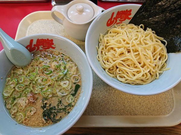 「醤油つけ麺(770円)」@山岡家 川島店の写真
