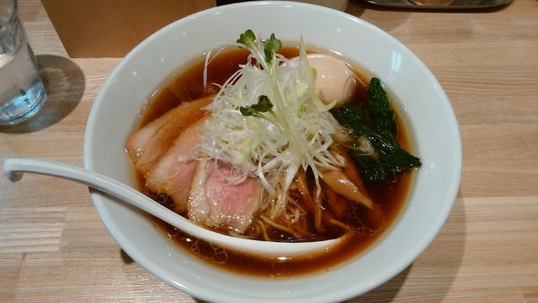 「中華そば味玉入り¥950-」@中華ソバ ビリケンの写真