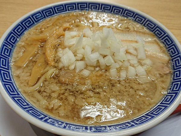 「背脂中華そば」@新潟発祥なおじ 新橋店の写真