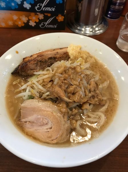 「豚骨醤油ラーメンあぶり」@メガガンジャの写真