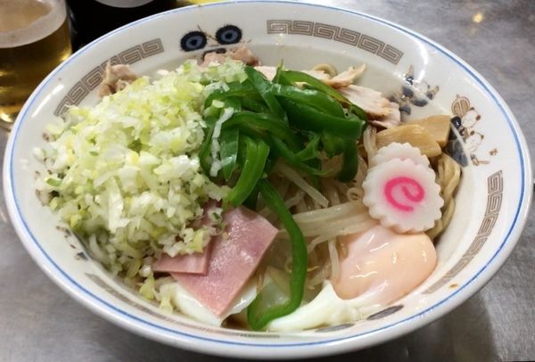 「キリンラガービール中瓶 → 五目チャーシュー油そば」@中華そば みたかの写真