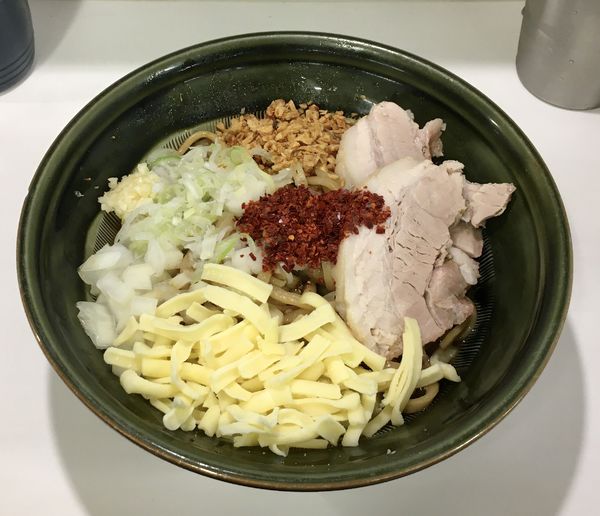 「カレー牛脂そば小【限定】+ チーズ」@ハイパーファットンの写真