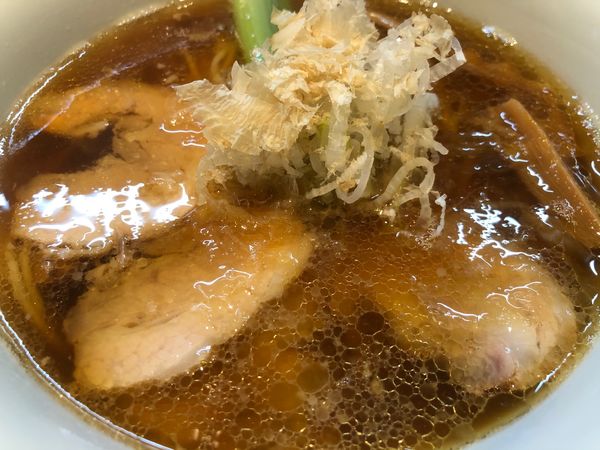 「鮭だしらぁ麺」@支那そばや 本店の写真