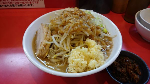 「ラーメン大、生卵」@豚ゆうの写真