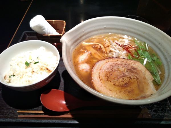 「銀笹らーめん (白醤油) 880円 半鯛飯 220円」@麺処 銀笹の写真