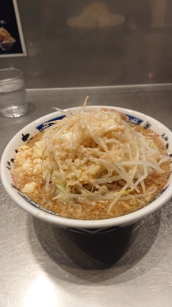 「ラーメン中  ニンニク  アブラ」@らーめん大 大森店の写真