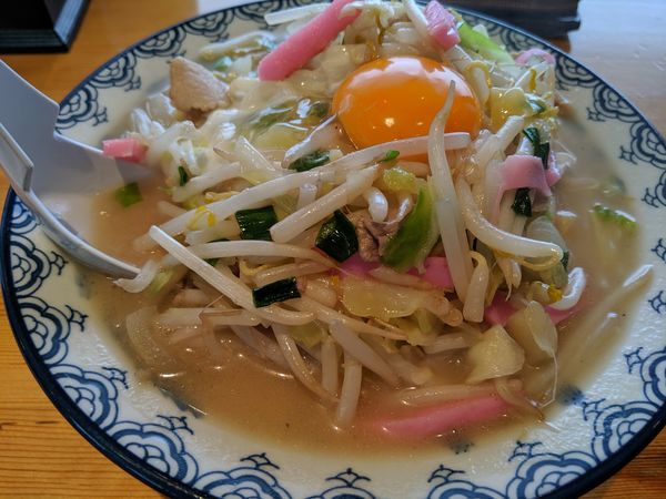 「ちゃんぽん並盛トッピングたまご¥880」@井手ちゃんぽん 新宮店の写真