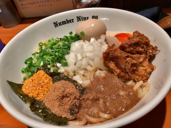 「油そば＋味玉」@麺Dining Number Nine 09の写真