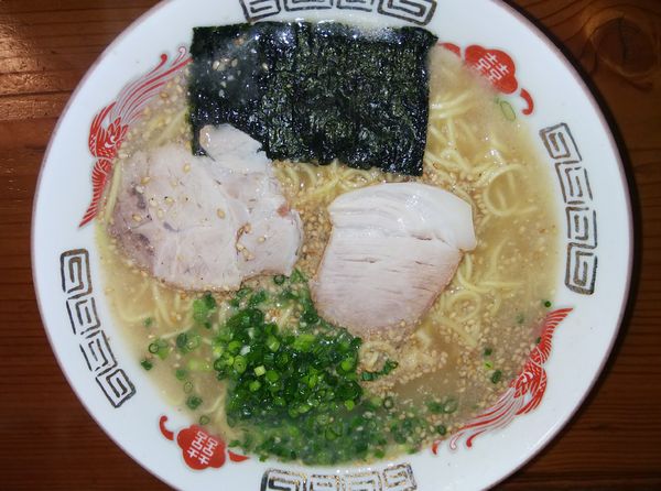 「ラーメン 半替玉（￥650+100）」@バスラーメンの写真