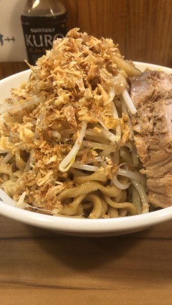 「汁なし　黄」@ヒノブタセカンド 南越谷駅前店の写真