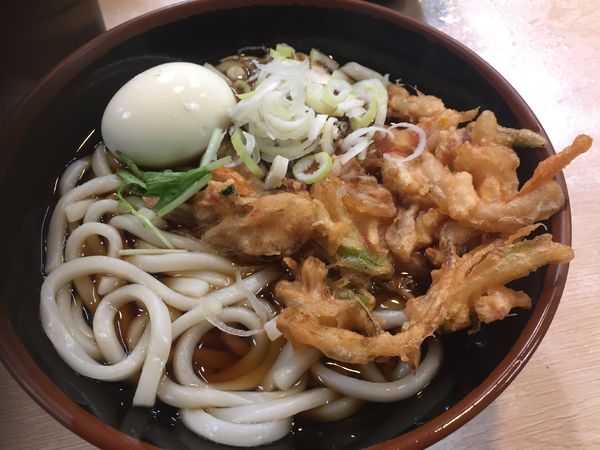 「かき揚げうどん¥410」@白樺の写真