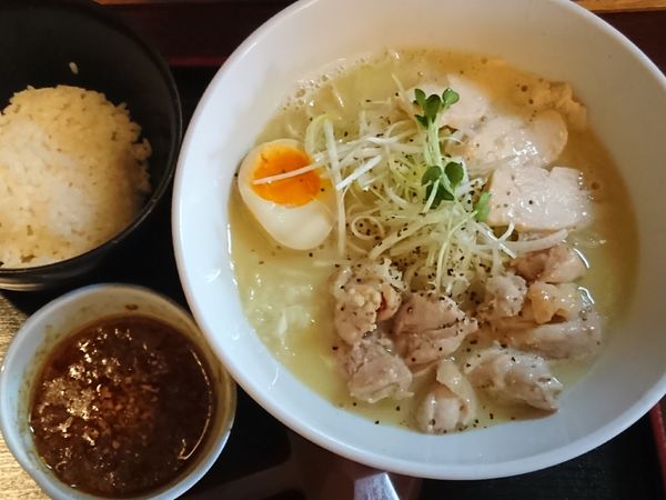 「【限定】鶏白湯麺（カレーソース ミニライス付き）￥890」@和風らーめん 凪の写真