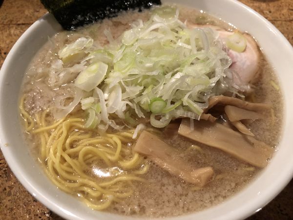「こってり醤油（背油多目）・ネギ増し・麺増し」@きくちひろきの写真
