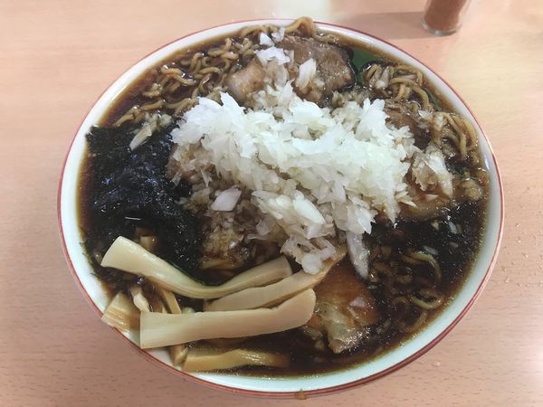 「ラーメン＋やくみ」@梅乃家の写真