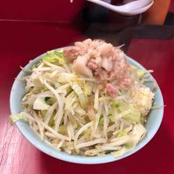 小ラーメン少なめ固めニンニク少し野菜アブラ
