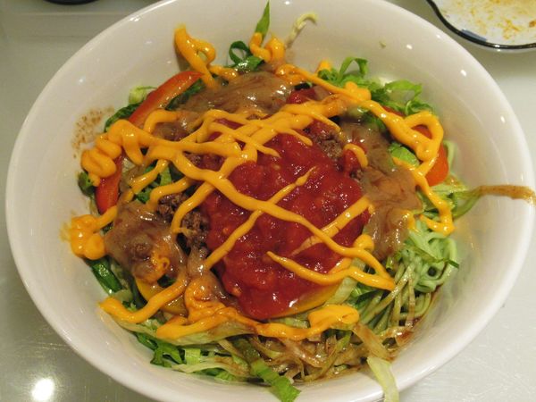 「【季節限定】牛肉チリトマトチーズ麺（980円）」@九州博多らーめん麺屋 悟空 立川店の写真