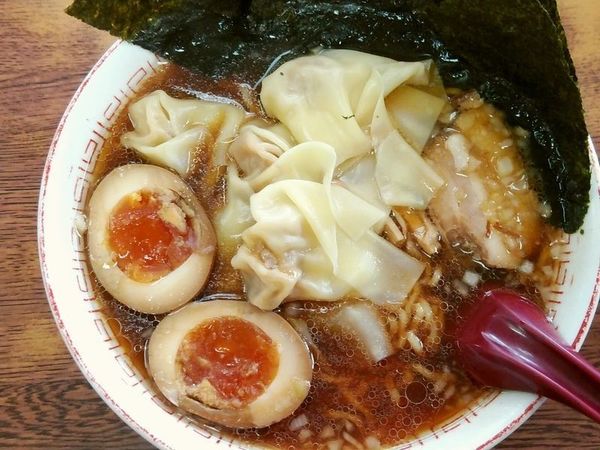 「ワンタンメン＋味玉＋のり」@ラーメン 天一の写真