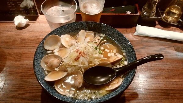 「はまぐりラーメン¥980-＋生ビール」@和風楽麺 四代目 ひのでやの写真