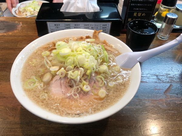 「しょうゆらーめん 大盛」@こってりらーめん 誉の写真