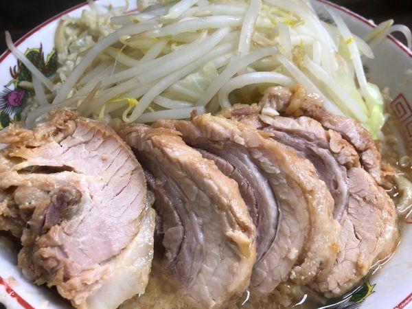 「小ぶた＋にんにく」@ラーメン二郎 横浜関内店の写真