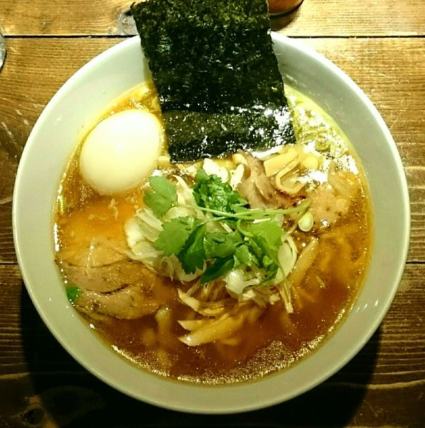 「鶏そば(醤油) 味付け玉子」@神田とりそば なな蓮の写真