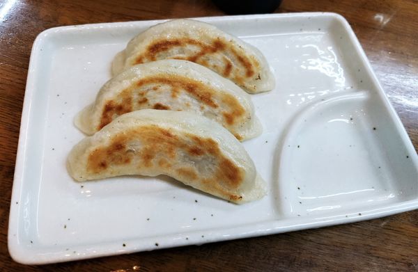 「餃子(3個)　270円」@一条流 がんこラーメン 南千住店の写真