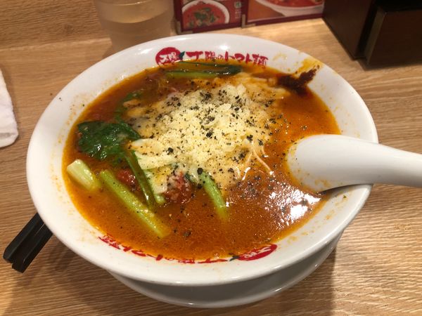 「太陽のチーズトマトラーメン ¥830」@太陽のトマト麺 上野広小路支店の写真
