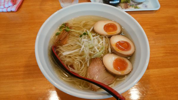 「ワンコイン塩らーめん¥500-+味玉¥100-」@らーめん元気の写真