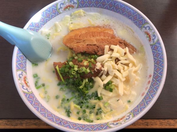 「チーズガウラーメン 大盛」@大衆中華 ホサナの写真