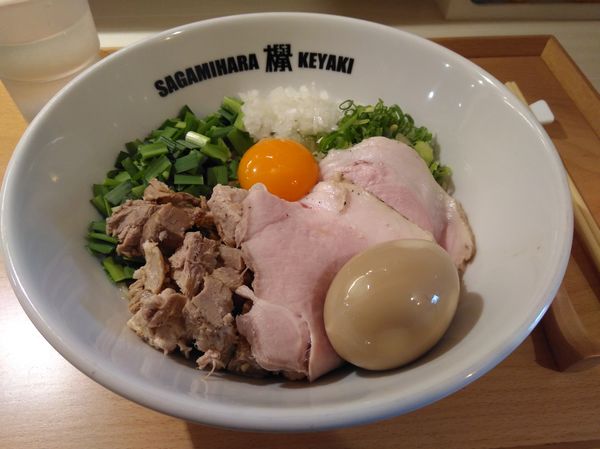 「まぜそば+クーポン味玉」@Sagamihara 欅の写真