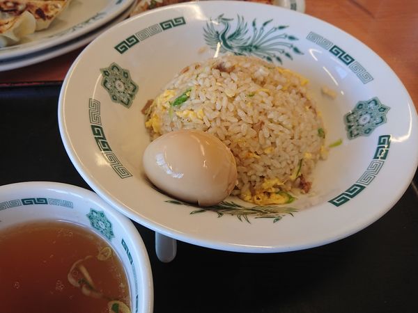 「チャーハン460円＋味玉50円(ｸｰﾎﾟﾝ)＋新餃子170円」@熱烈中華食堂 日高屋 新座畑中店の写真