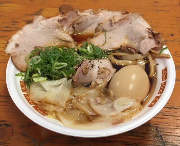 「信成ブラック(特製ブラック全部のせ)＋天女の羽衣ワンタン」@大つけ麺博 美味しいラーメン集まりすぎ祭の写真