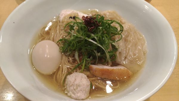 「特製塩そば」@饗 くろ㐂の写真