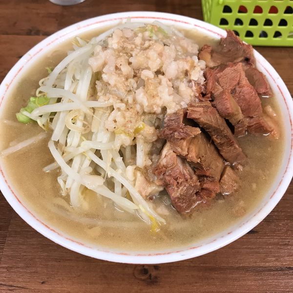 「小ブタ（ヤサイ・アブラ）」@ラーメン二郎 品川店の写真