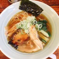 あごだし中華そば 半麺 900