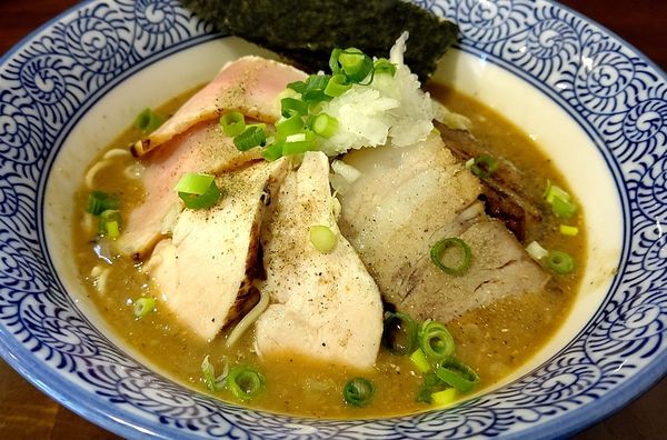 「濃厚炙り肉６」@煮干し中華蕎麦 山崎の写真