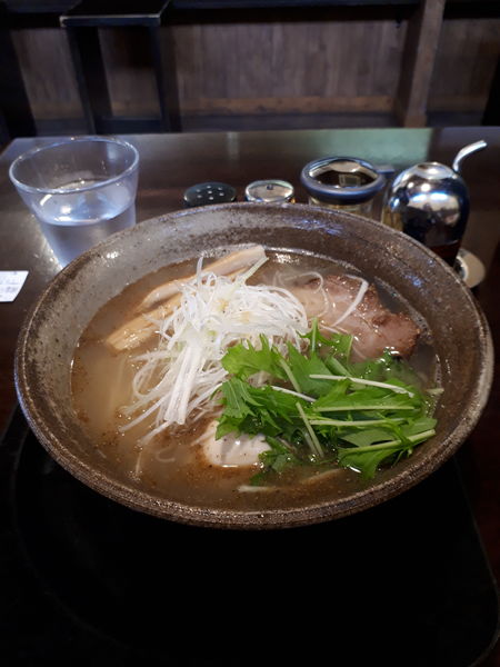 「純塩らーめん」@麺らいけんの写真