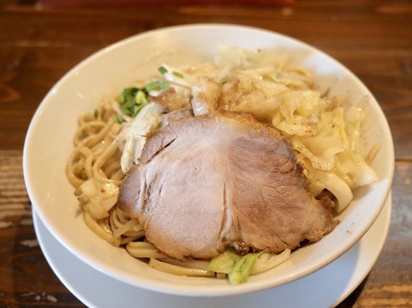 「焼きラーメン…700円、スパイスカレー ミニ茶わん…280円」@ラーメン 達磨食堂の写真